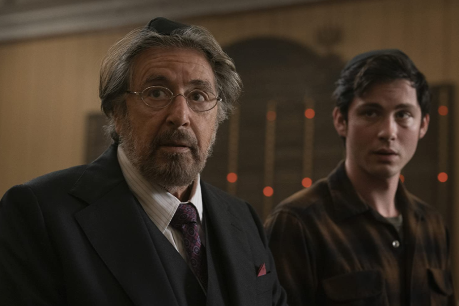 Аль Пачино и Логан Лерман в сериале «Охотники» (2020)