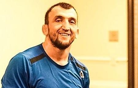 Салихов одним ударом нокаутировал француза