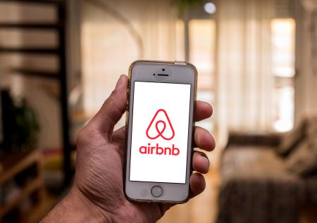 Названа самая частая форма мошенничества при бронировании на Airbnb