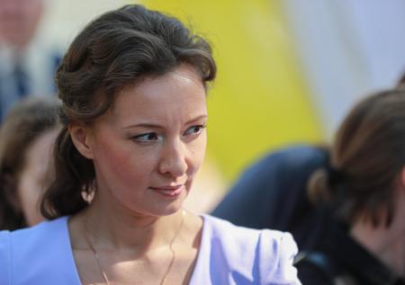 Кузнецова требует проверить органы опеки после истории с ребёнком в Омске