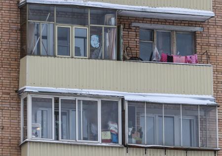 Россиянам напомнили о штрафе за остекление балкона
