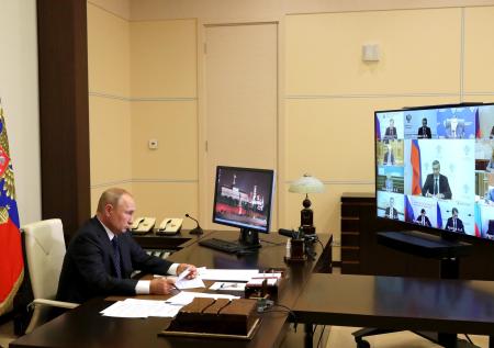 Путин рассказал о причинах создания рабочей группы Госсовета по COVID-19