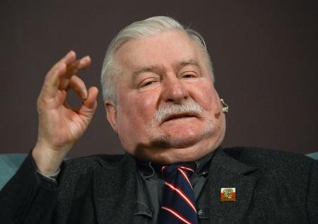 Экс-президент Польши Лех Валенса назвал себя банкротом