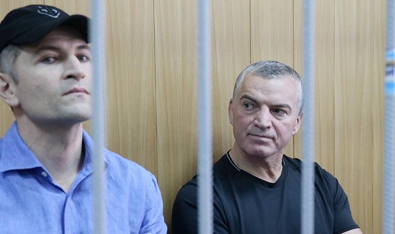 Магомед Магомедов и Артур Максидов