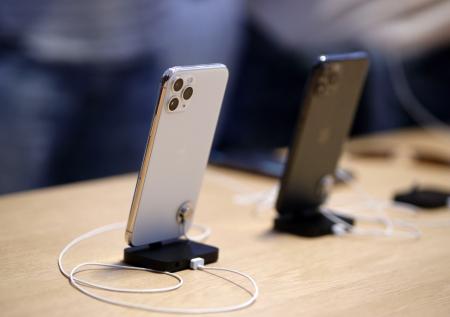 Цены на iPhone 11 Pro Max рухнули в России 