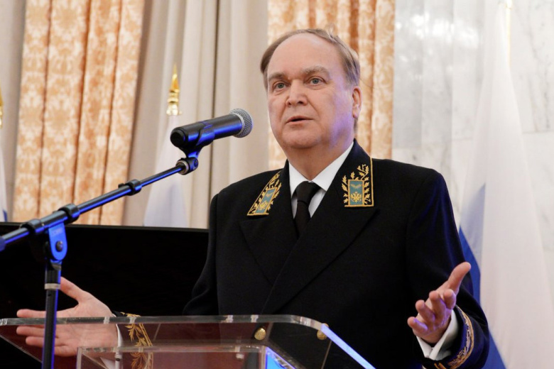 Анатолий Антонов