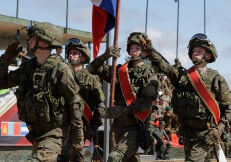 Появились кадры церемонии закрытия военных учений «Восток-2022»