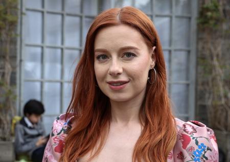 Потеря паспорта, абьюз, слезы у Малахова: где сейчас певица Юлия Савичева