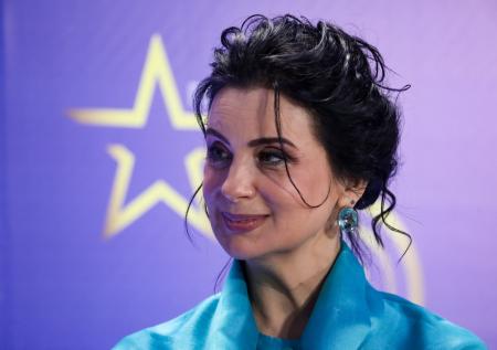 Внуки в США, переломы на шоу, эмиграция: как живет Екатерина Стриженова