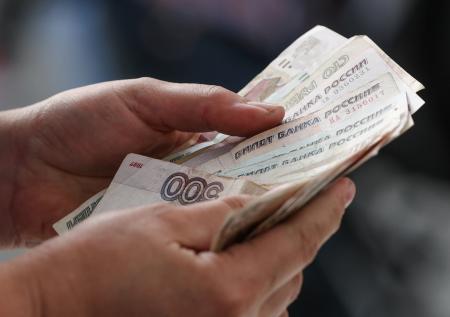 Женщина довела до слез мужа, годами пряча от него деньги
