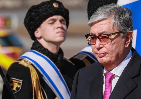 Реклама онлайн-казино с фотографией президента появилась в Казахстане