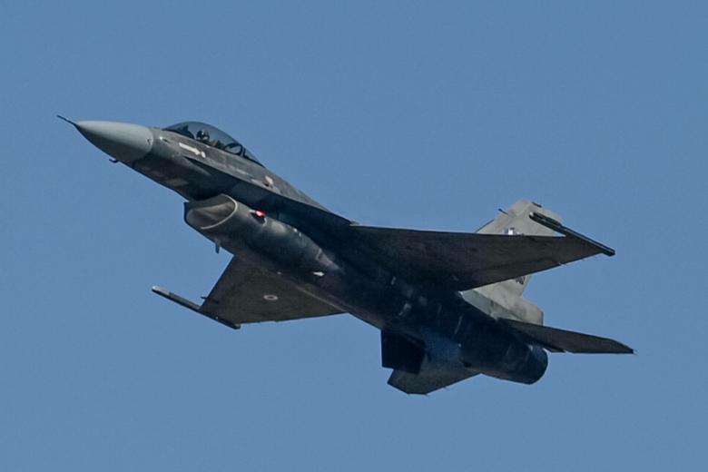 Истребитель F-16