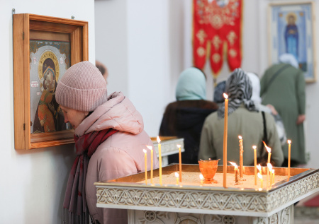История праздника Покрова Богородицы: традиции, приметы и запреты верующим