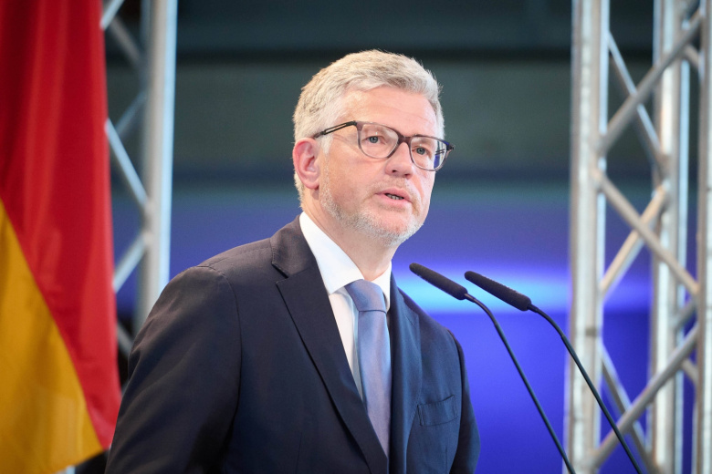 Андрей Мельник