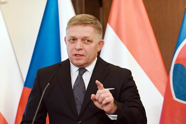 Роберт Фицо