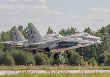 В Краснодарском крае упал штурмовик Су-25