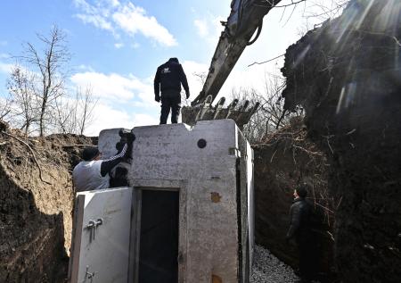 Стало известно о сети подземных и замаскированных заводов на Украине