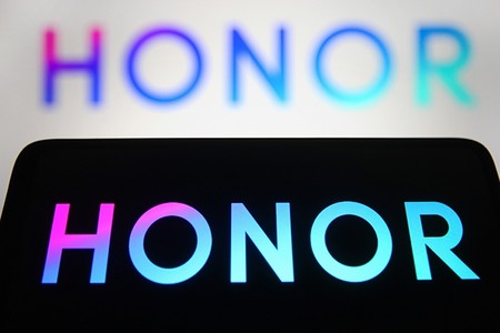 Китайский производитель Honor приостановил поставки смартфонов в Россию
