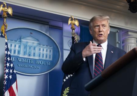 Трамп допускает прекращение делового сотрудничества США с Китаем
