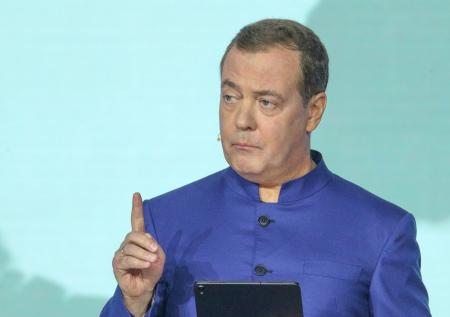 «Для прикладных целей»: Медведев о создании открытой базы врагов России