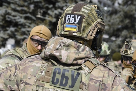 СБУ подбила иностранца на подрыв административного здания на Кубани