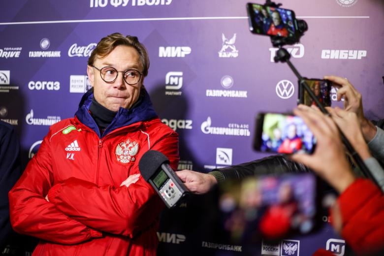 Валерий Карпин