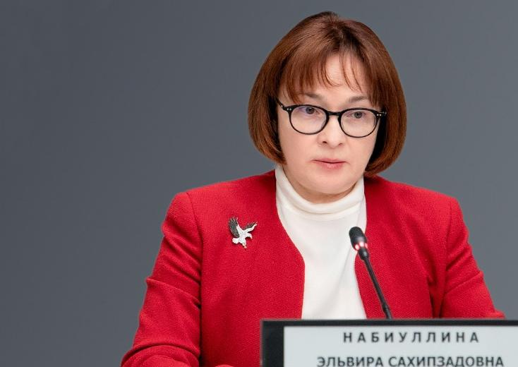 Серебряная брошь «Орлан» намекает на «ястребиную политику» ЦБ