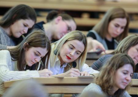 «Одноклассники» привлекут внимание к русскому языку