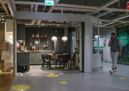 Минимализм переехал: мебель «из IKEA» стала продаваться в другой сети 