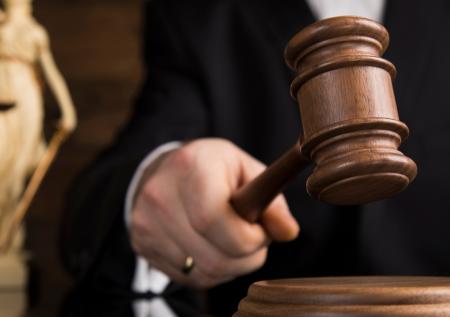 Суд оправдал жительницу Барнаула, обвиненную в убийстве соседки куском мяса