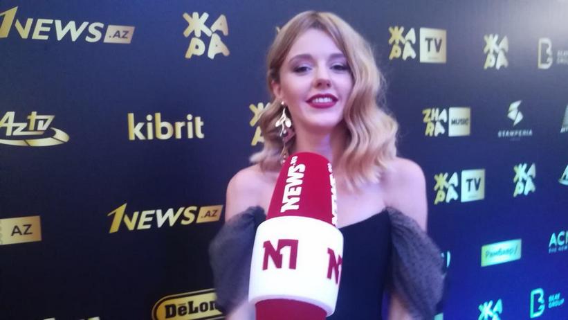 Певица Юлианна Караулова