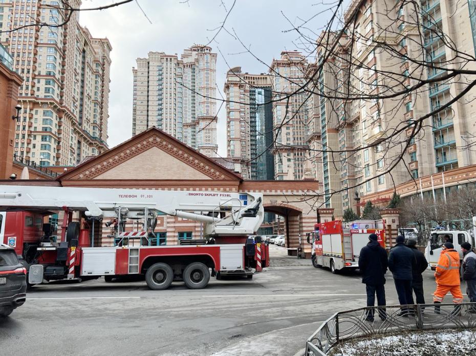На месте взрыва в жилом комплексе «Алые Паруса» на северо-западе Москвы