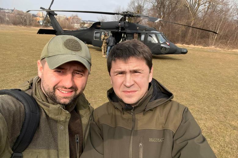 Давид Арахамия (слева) и советник руководителя офиса президента Украины Михаил Подоляк