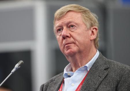 Соловьев возмутился, что Чубайс стал акционером производителя «Спутника V» 