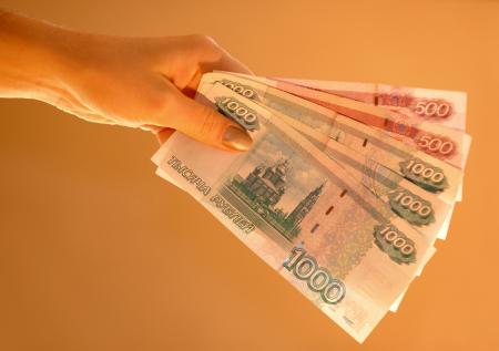 Родители младенцев из Москвы смогут взять деньги вместо подарочных наборов 