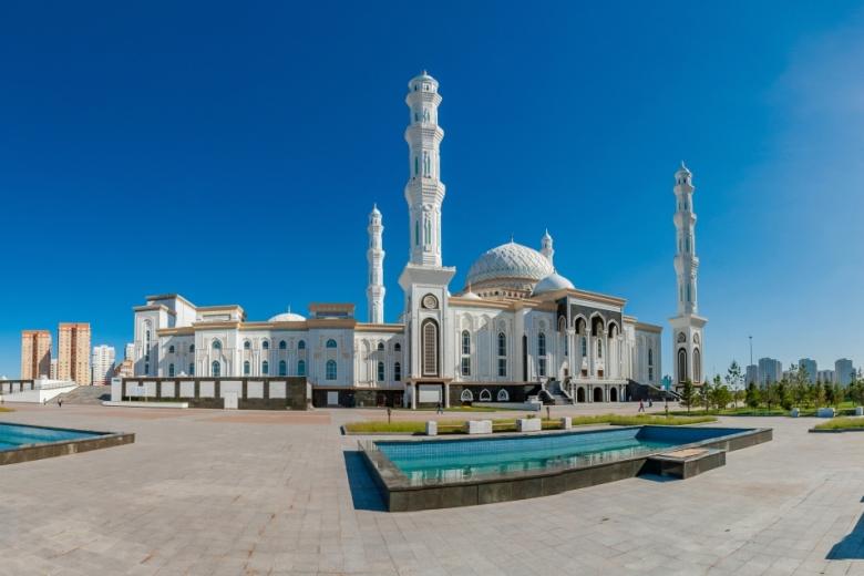 Мечеть Азерет Султан в Астане Нур-Султан