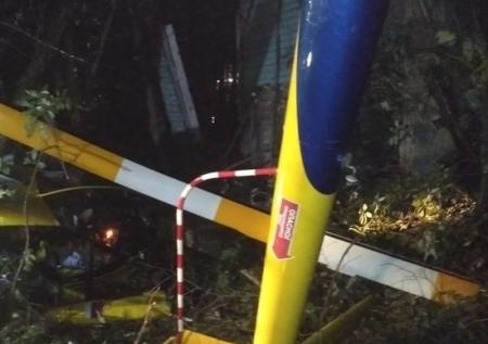 Опубликовано видео с места падения вертолёта Robinson в Подмосковье
