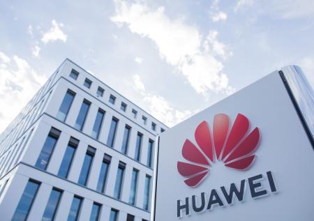 Huawei подала в суд на Verizon из-за нарушения прав на патенты