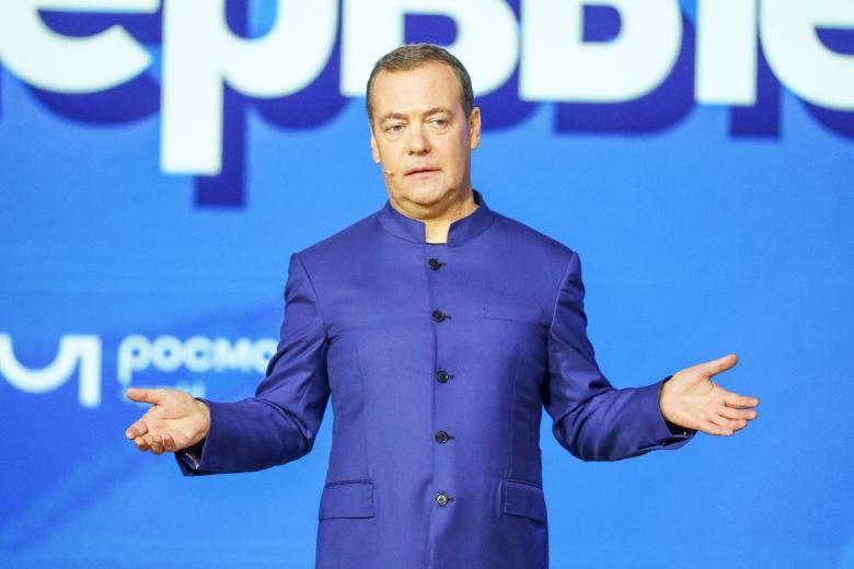 Дмитрий Медведев