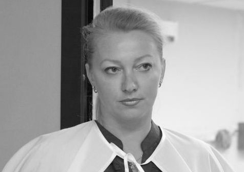 Елена Непомнящая