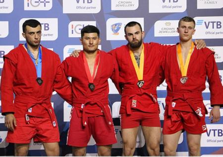 Российские самбисты победили украинцев на Кубке мира в Ереване