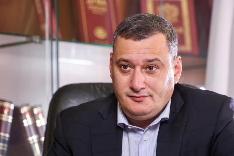 Александр Хинштейн