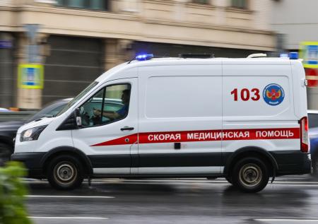 Рабочего насмерть придавило плитой в Петербурге