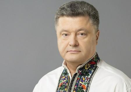 Порошенко накричал на жену в зале суда