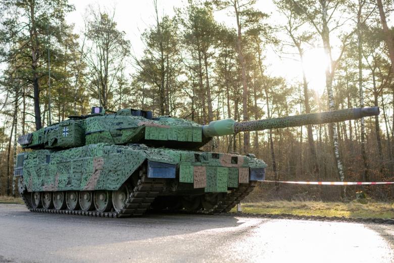 Танк бундесвера Leopard 2