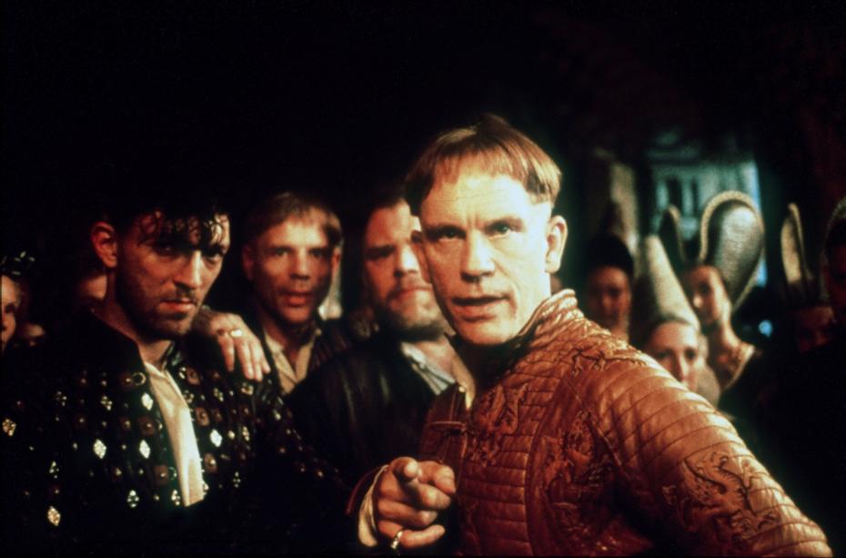 В роли Карла VII в фильме «Жанна д’Арк» (1999)