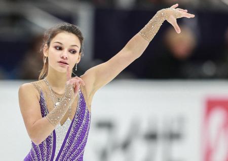 Российская фигуристка выложила в Сеть фото в купальнике