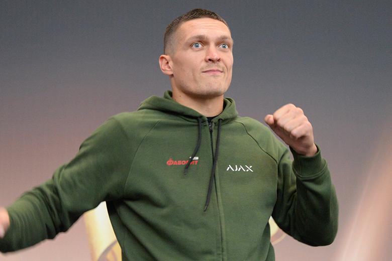 Александр Усик