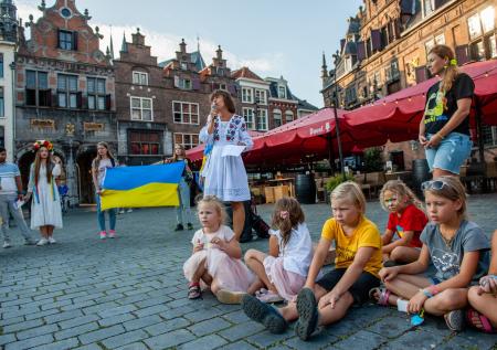Сотни украинских детей забрали у беженцев в Европе: кто, какой предлог