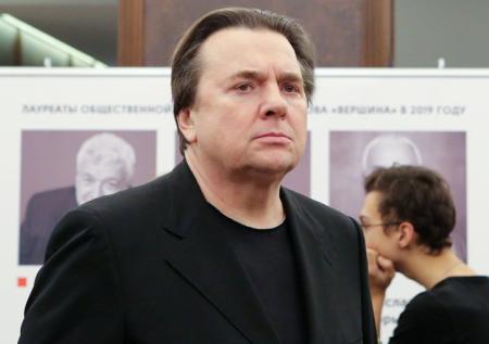 Беременная жена Эрнста показалась на премьере фильма «Союз спасения»